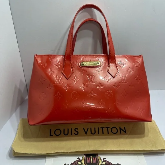 Louis Vuitton Wilshire in Vernis Red, comes with dust bag. - Picture 2 of 11